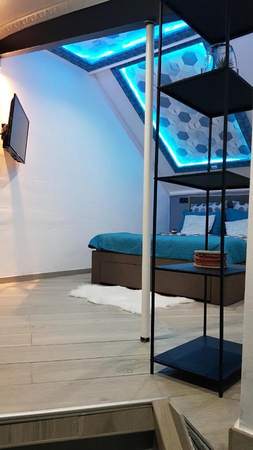 Le Petit Luxembourg Appartement Montignies-sur-Sambre Buitenkant foto