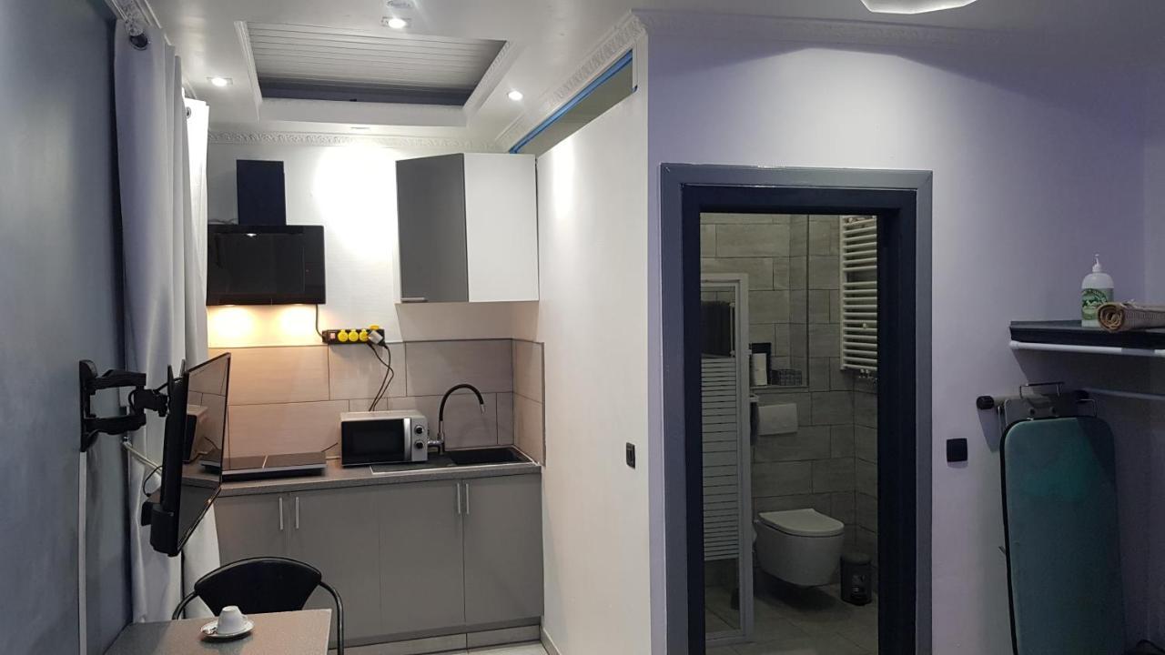 Le Petit Luxembourg Appartement Montignies-sur-Sambre Buitenkant foto