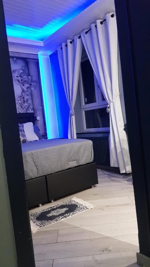 Le Petit Luxembourg Appartement Montignies-sur-Sambre Buitenkant foto