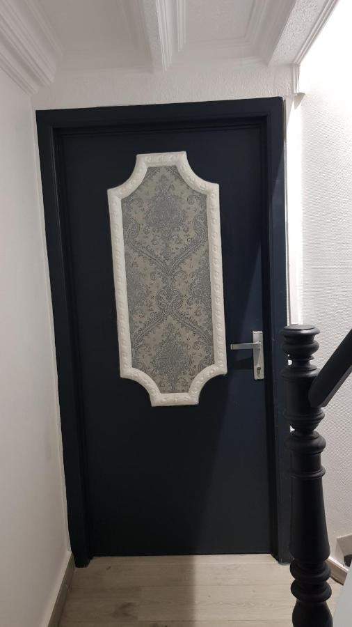 Le Petit Luxembourg Appartement Montignies-sur-Sambre Buitenkant foto
