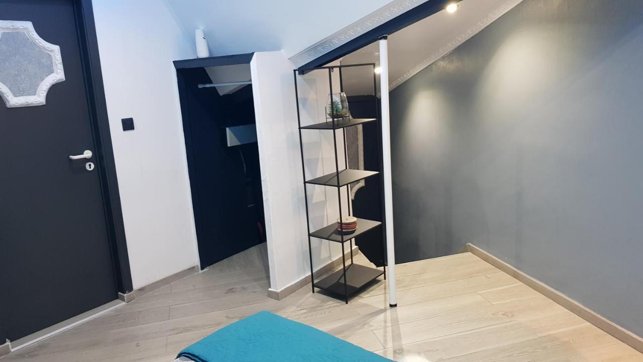 Le Petit Luxembourg Appartement Montignies-sur-Sambre Buitenkant foto