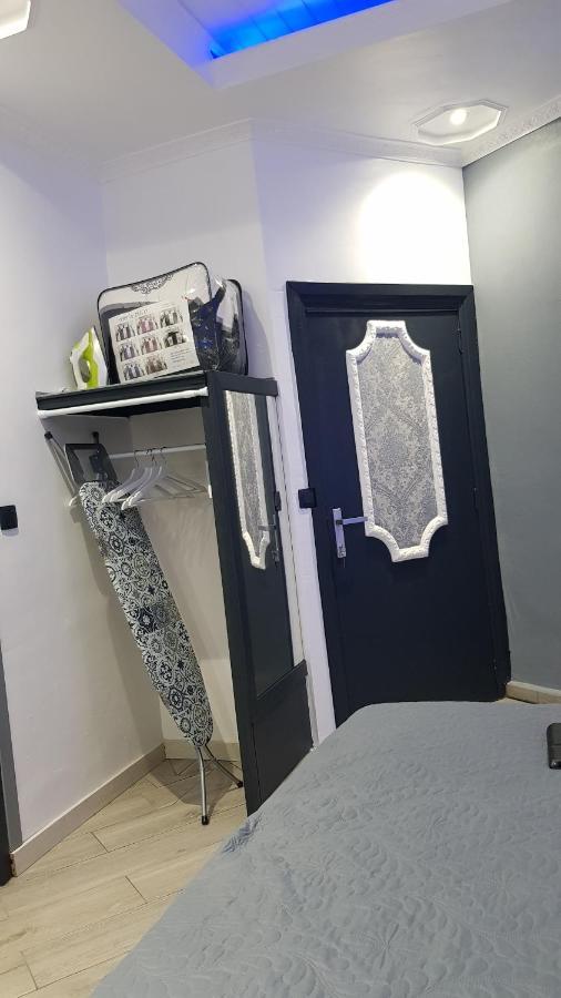 Le Petit Luxembourg Appartement Montignies-sur-Sambre Buitenkant foto