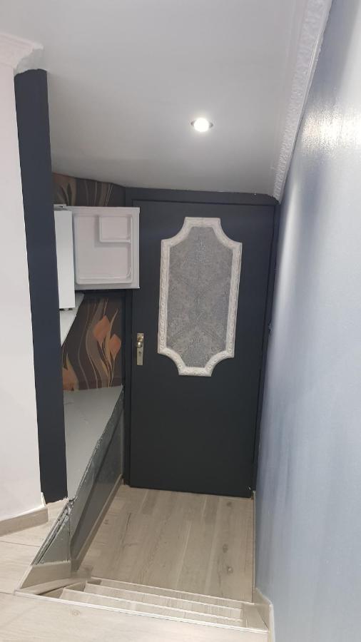 Le Petit Luxembourg Appartement Montignies-sur-Sambre Buitenkant foto