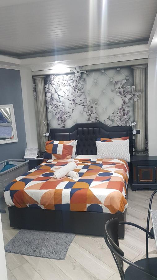 Le Petit Luxembourg Appartement Montignies-sur-Sambre Buitenkant foto